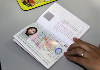 什么情况需要在护照上加注内容？